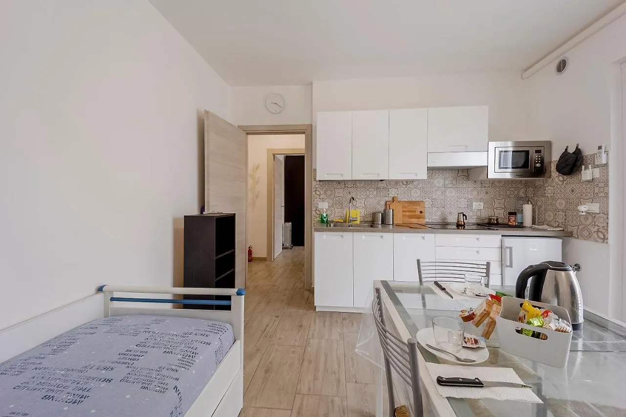 Il Gattino Di Porto - Apt 2 - Bilocale Terrazzo Piscina Imperia