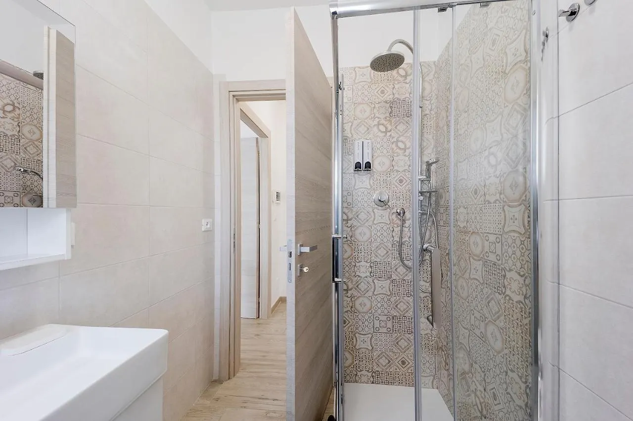 Il Gattino Di Porto - Apt 2 - Bilocale Terrazzo Piscina Imperia 0*,  Italië