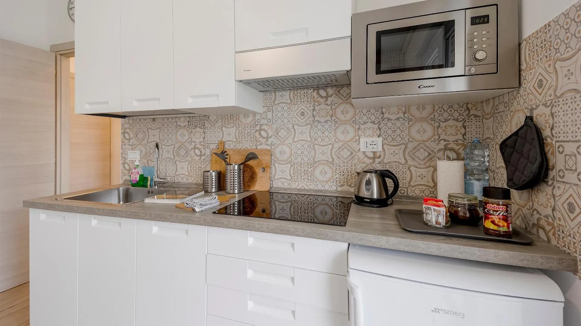 Il Gattino Di Porto - Apt 2 - Bilocale Terrazzo Piscina Imperia Italië